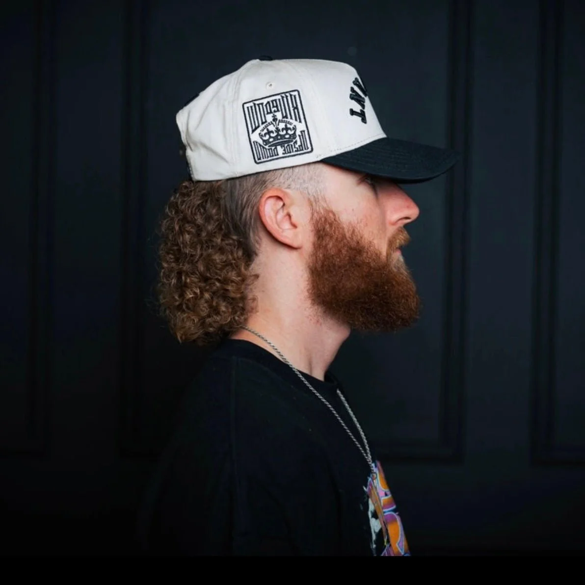 ‘SERVANT’ Premium SnapBack - Cream/Black - Image 3